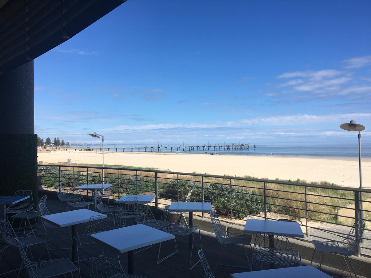 Beachside Luxury Getaway In Glenelg Appartement Buitenkant foto