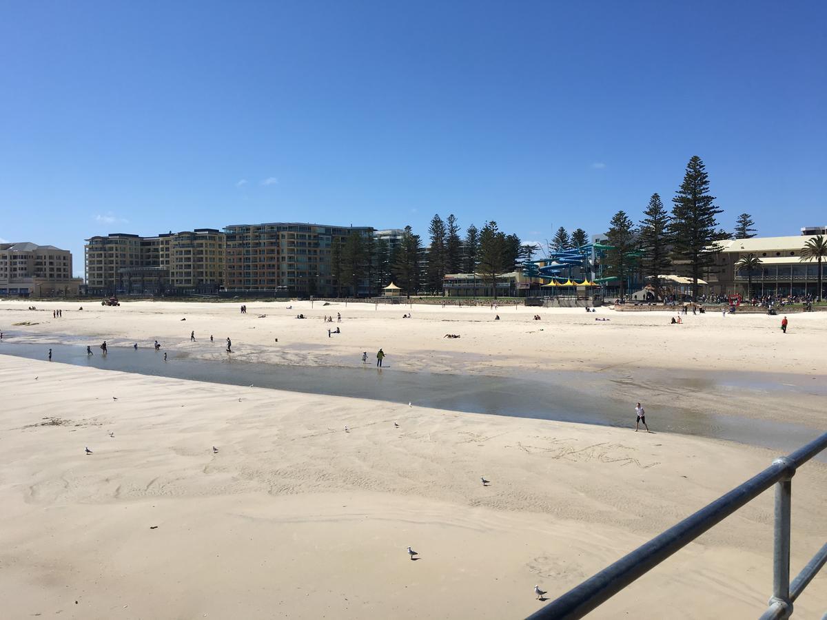 Beachside Luxury Getaway In Glenelg Appartement Buitenkant foto